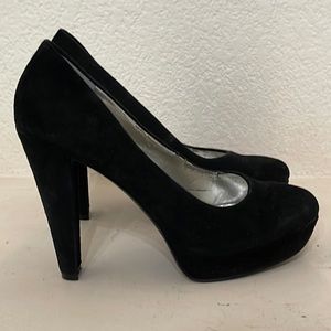 FLASH SALE!!! Calvin Klein Suede Heels size 8